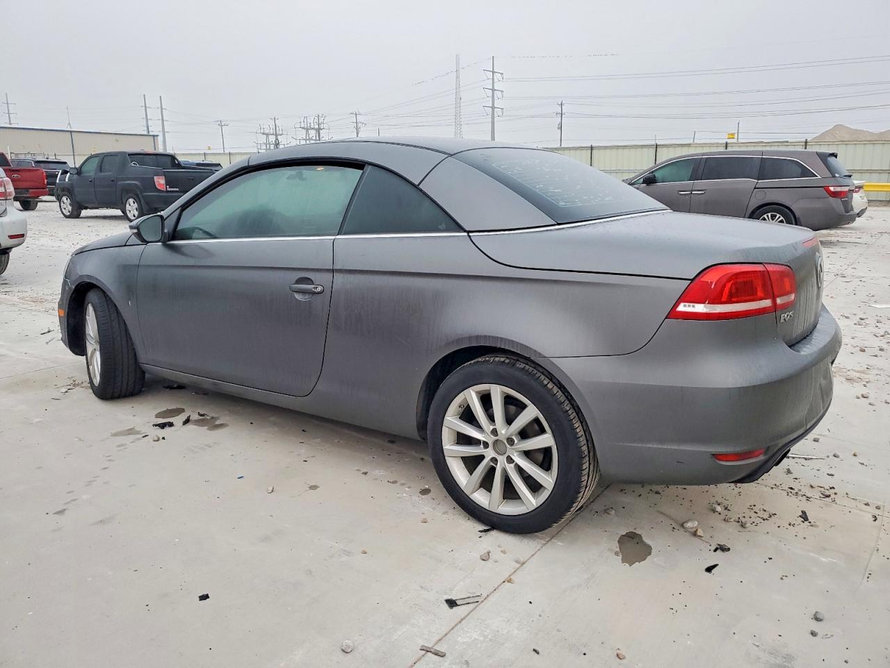 2012 VOLKSWAGEN EOS KOMFORT photo 2