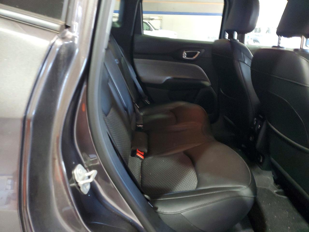 2024 JEEP COMPASS LATITUDE photo 11
