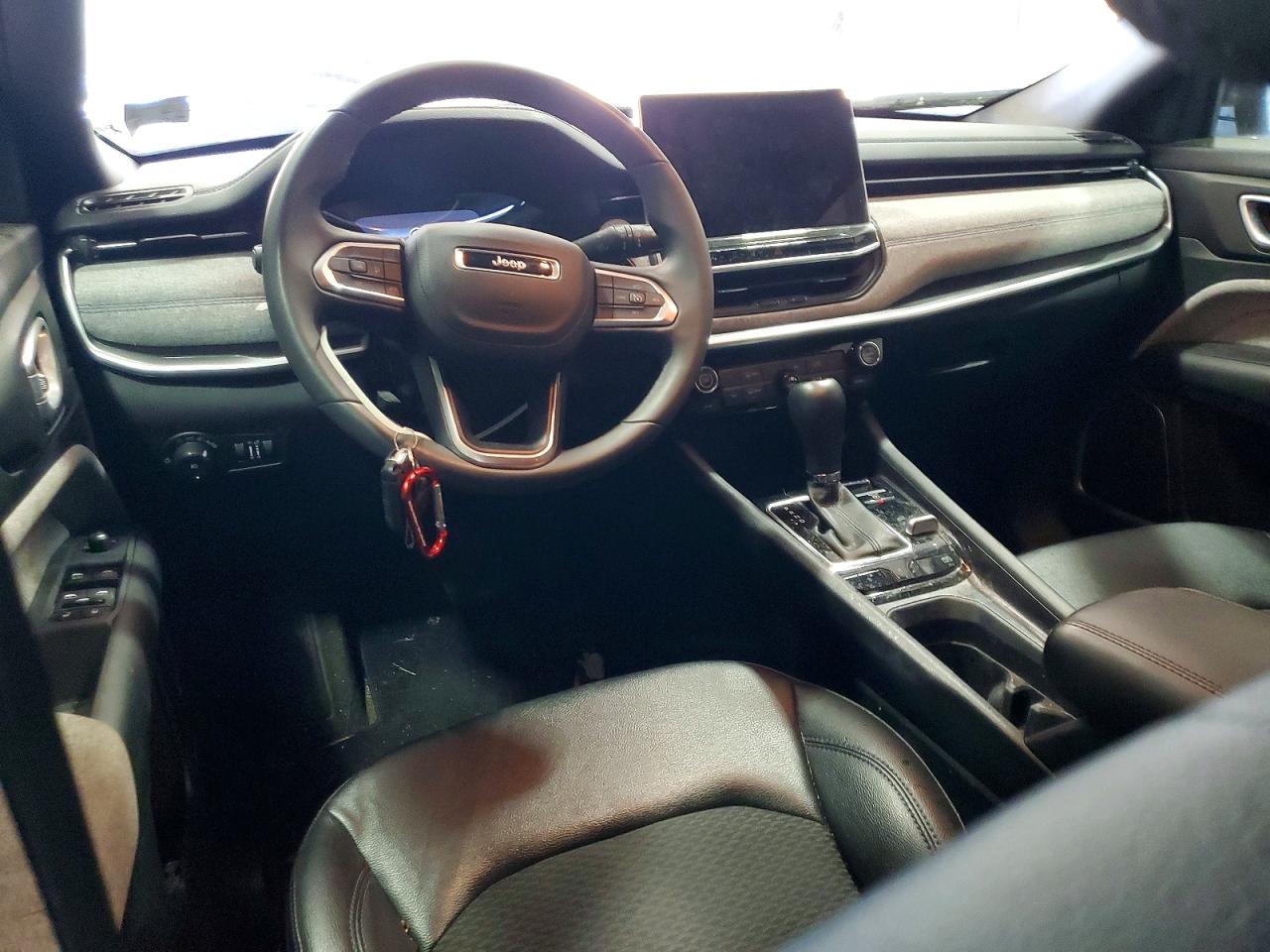 2024 JEEP COMPASS LATITUDE photo 8