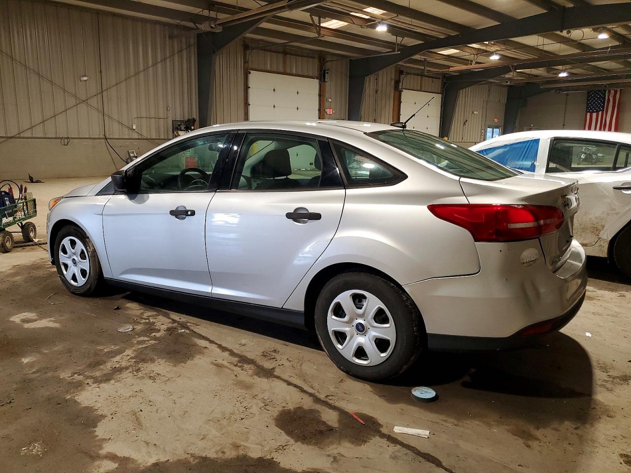 2018 FORD FOCUS S photo 2