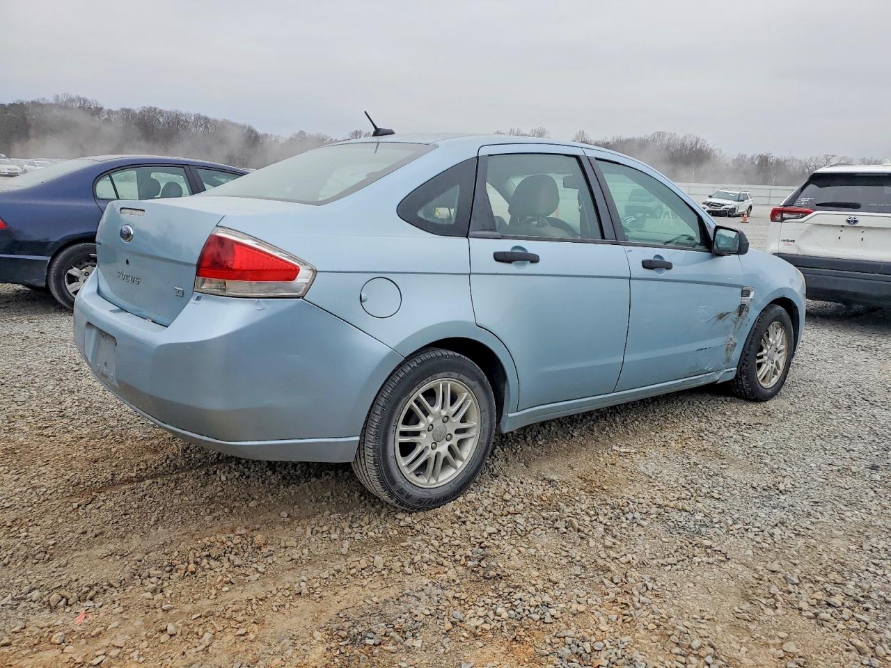 2008 FORD FOCUS SE photo 3