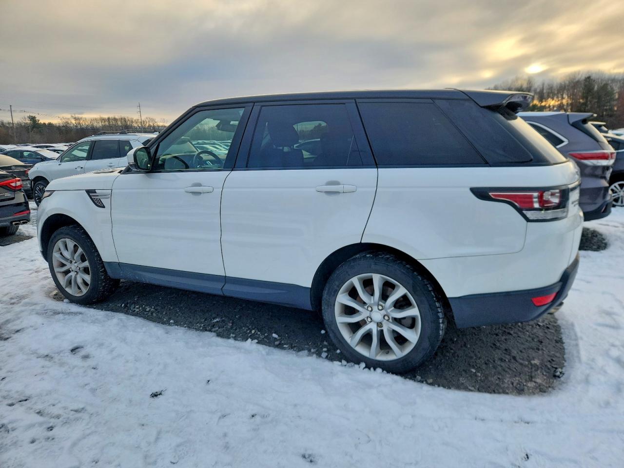 2015 LAND ROVER RANGE ROVER SPORT HSE photo 2