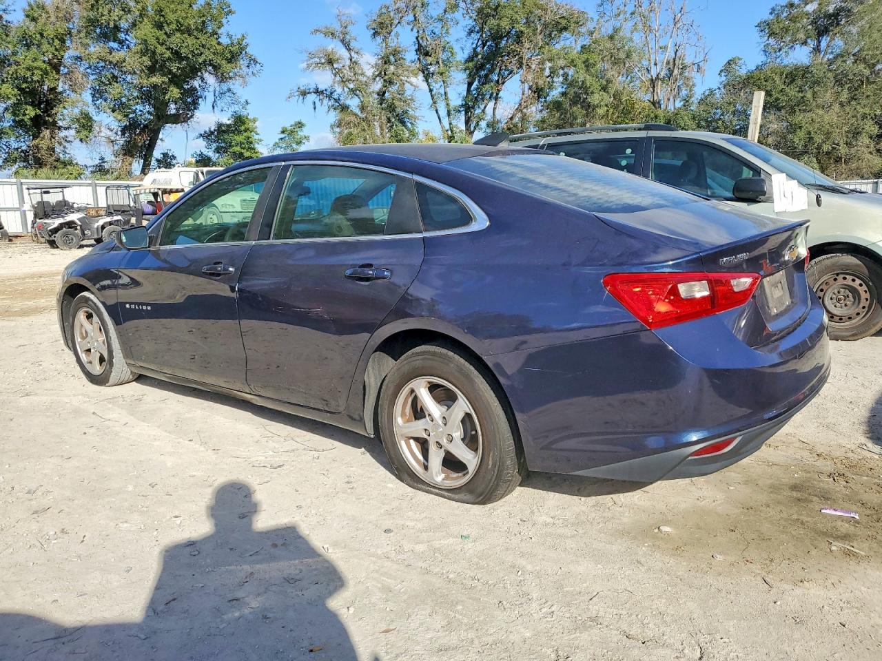 2017 CHEVROLET MALIBU LS photo 2