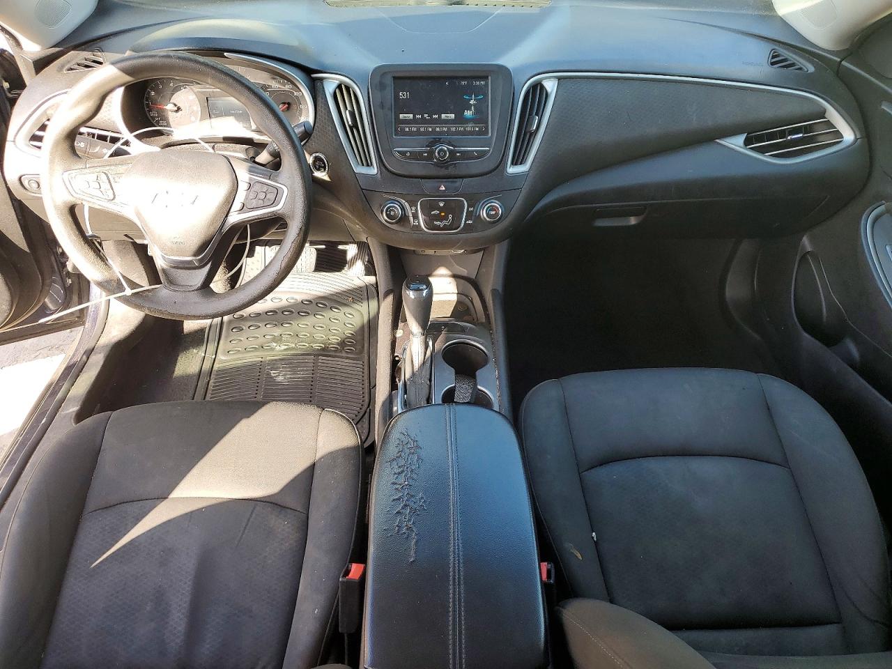 2017 CHEVROLET MALIBU LS photo 8
