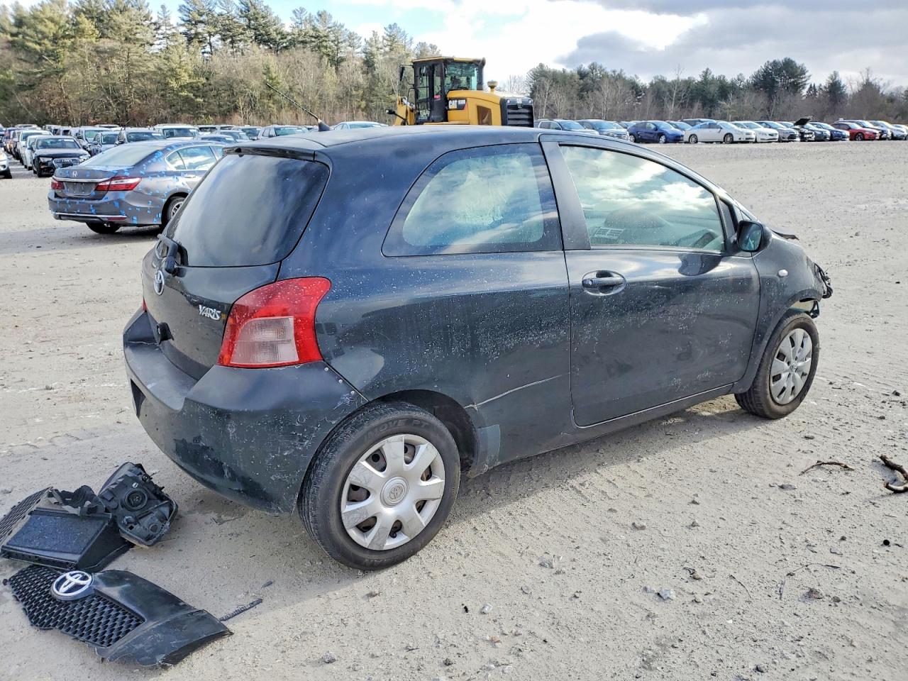 2008 TOYOTA YARIS photo 3