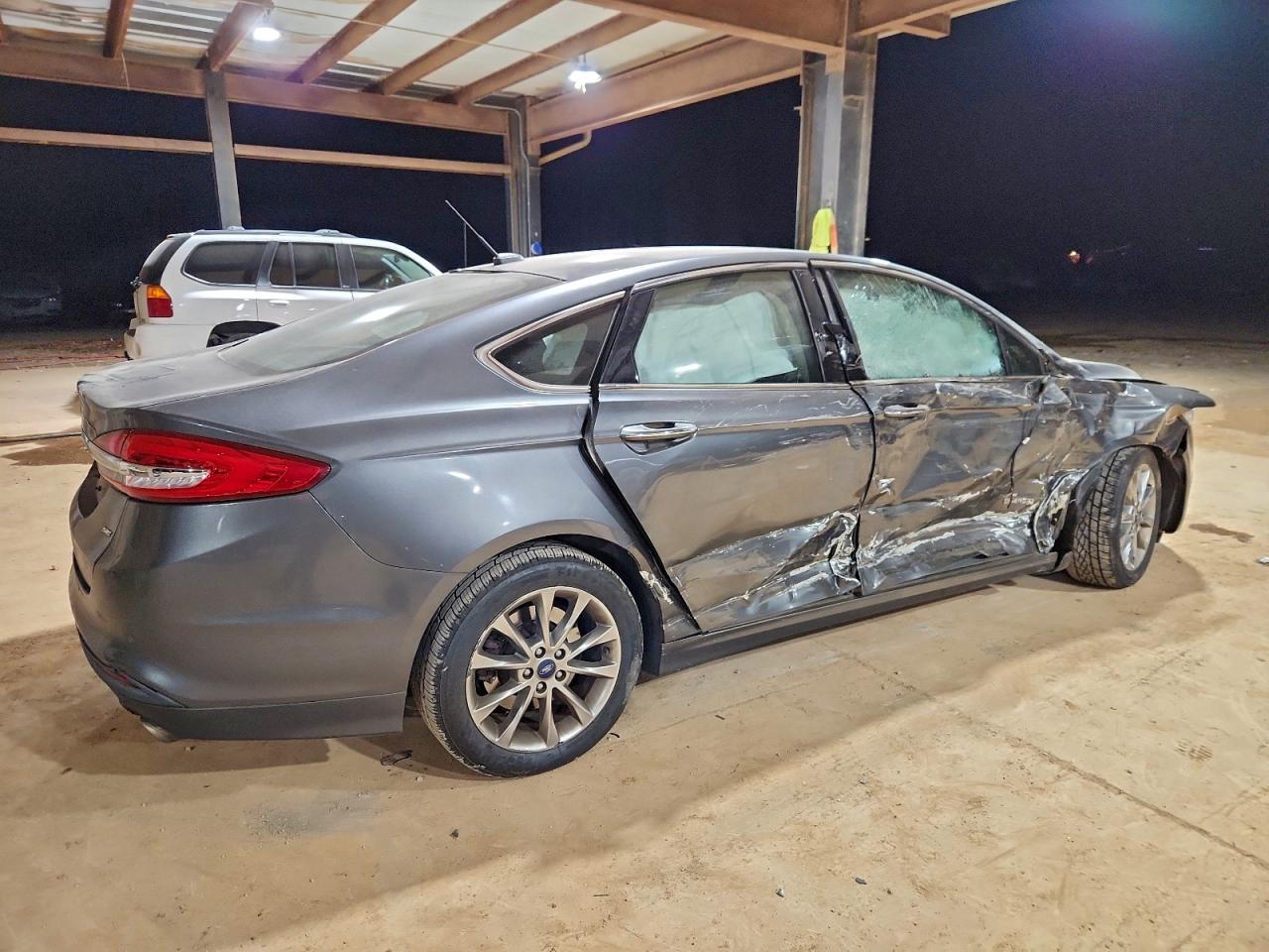 2017 FORD FUSION SE PHEV photo 3
