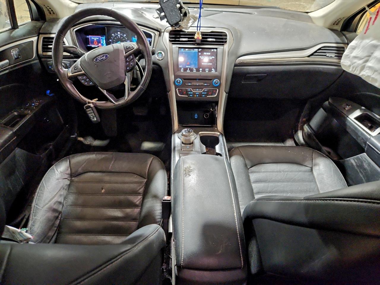 2017 FORD FUSION SE PHEV photo 8
