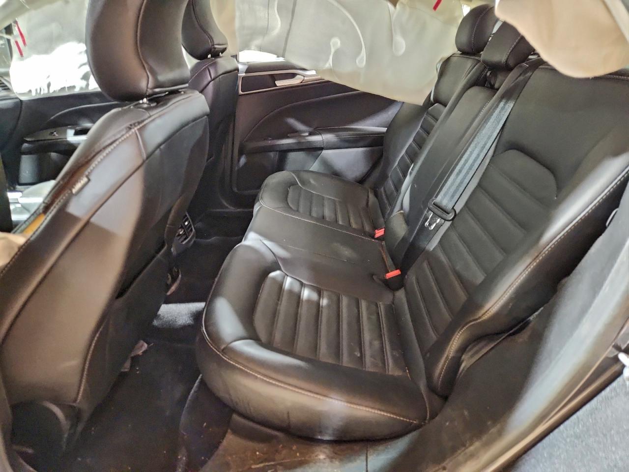 2017 FORD FUSION SE PHEV photo 10