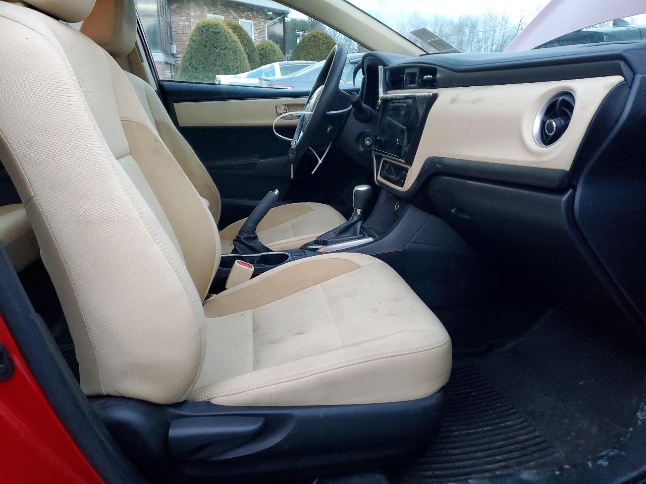 2018 TOYOTA COROLLA L photo 13