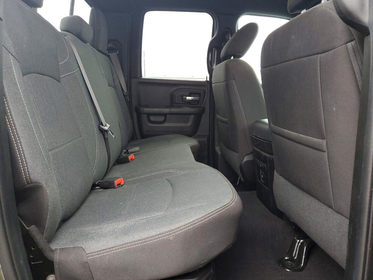 2021 RAM 1500 CLASSIC SLT photo 10