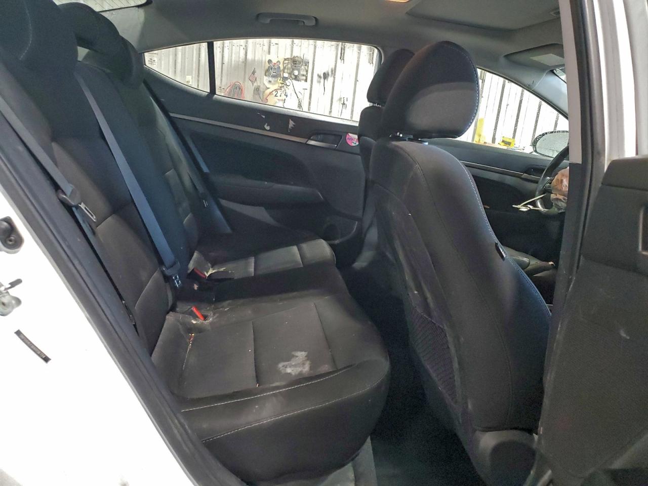 2017 HYUNDAI ELANTRA SE photo 10