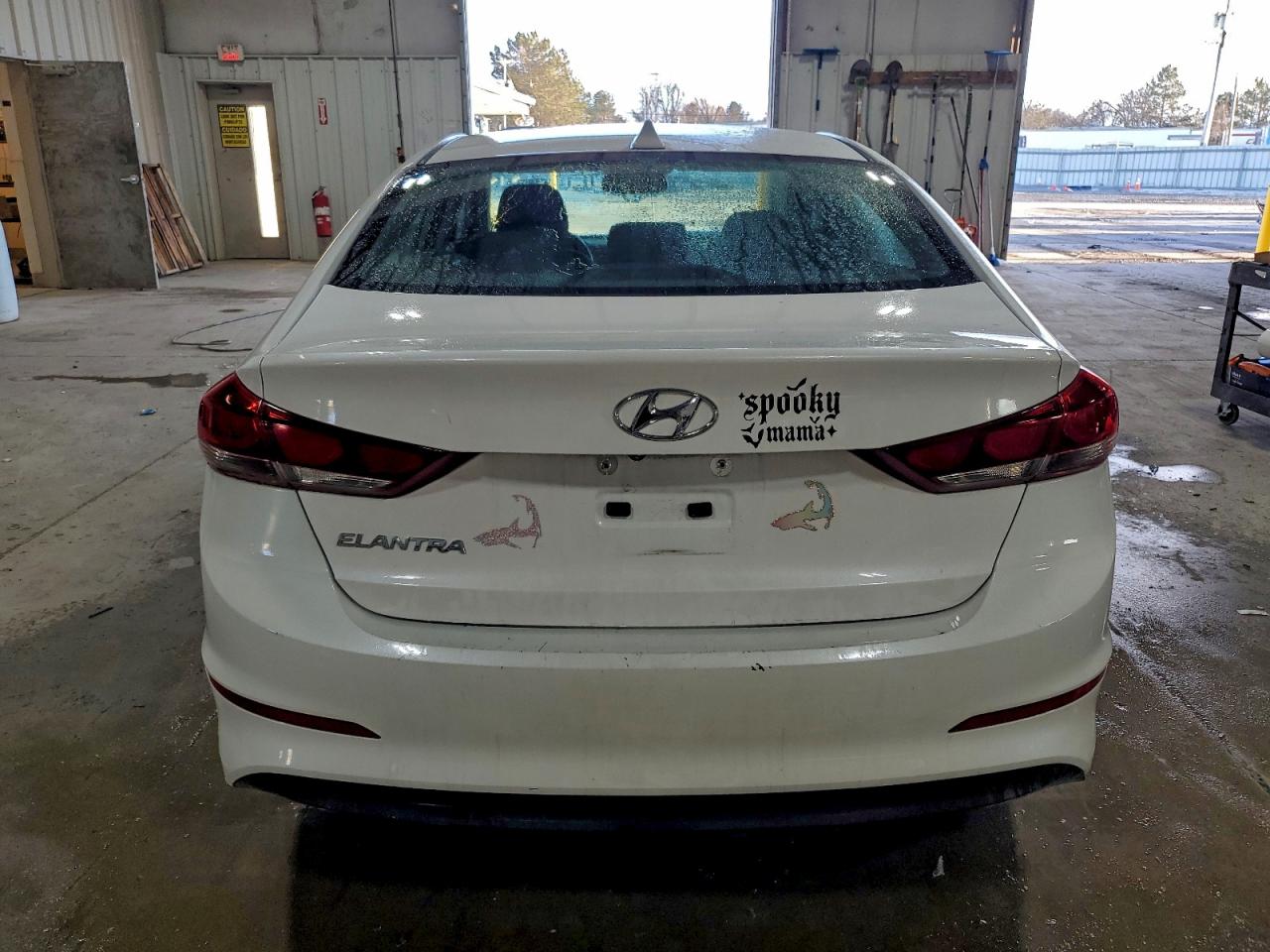 2017 HYUNDAI ELANTRA SE photo 6