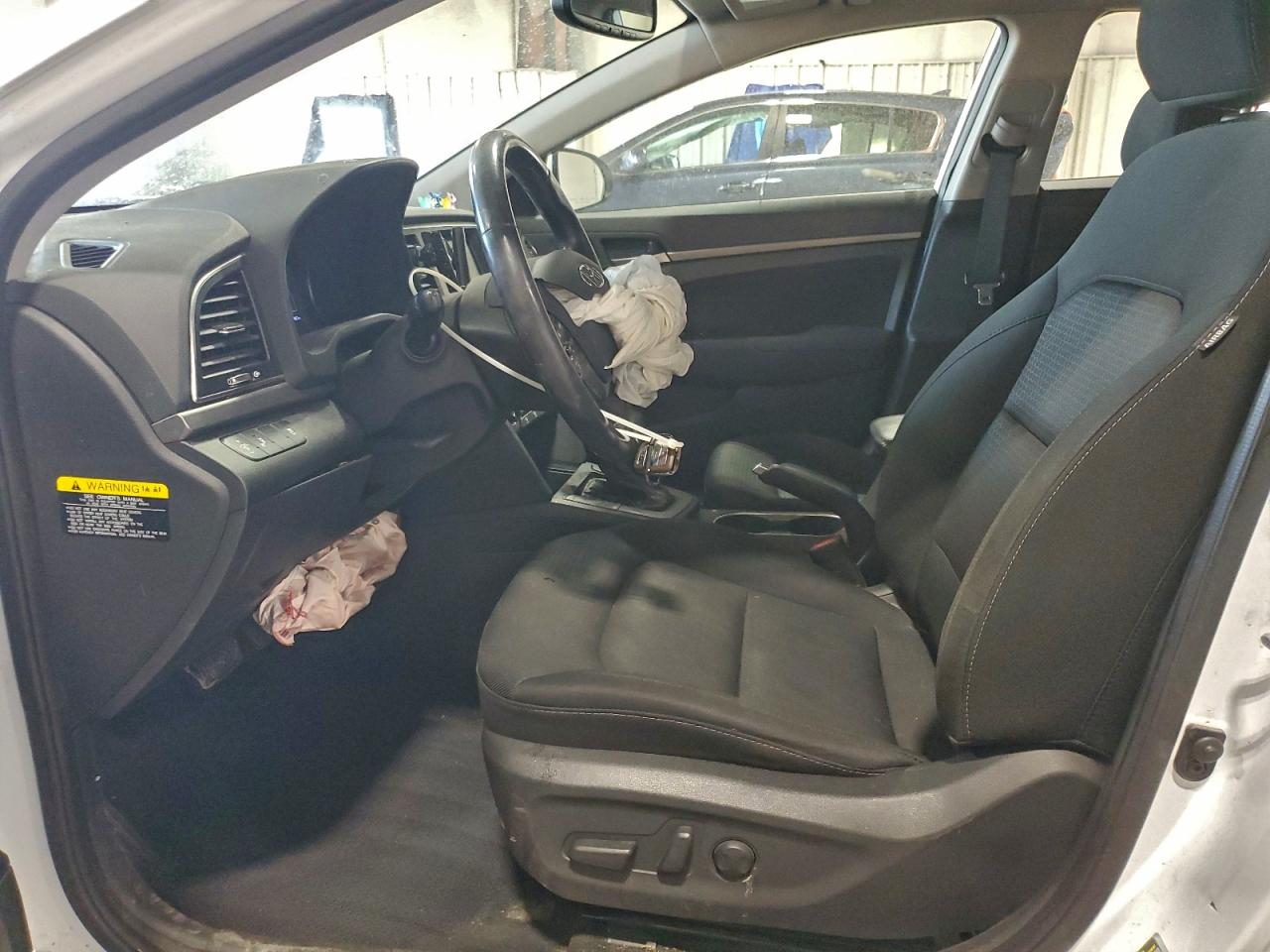 2017 HYUNDAI ELANTRA SE photo 7