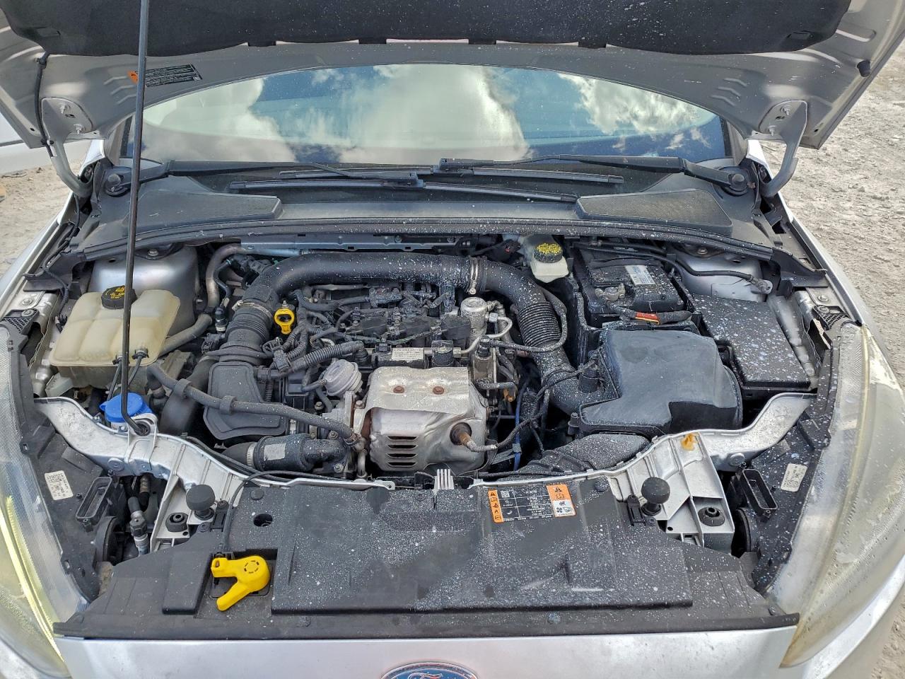 2017 FORD FOCUS SE photo 11