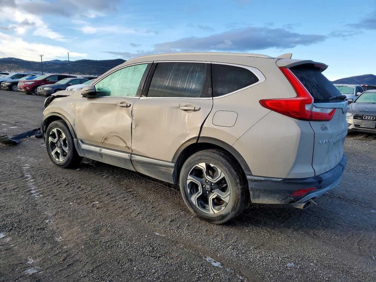2017 HONDA CR-V TOURING photo 2