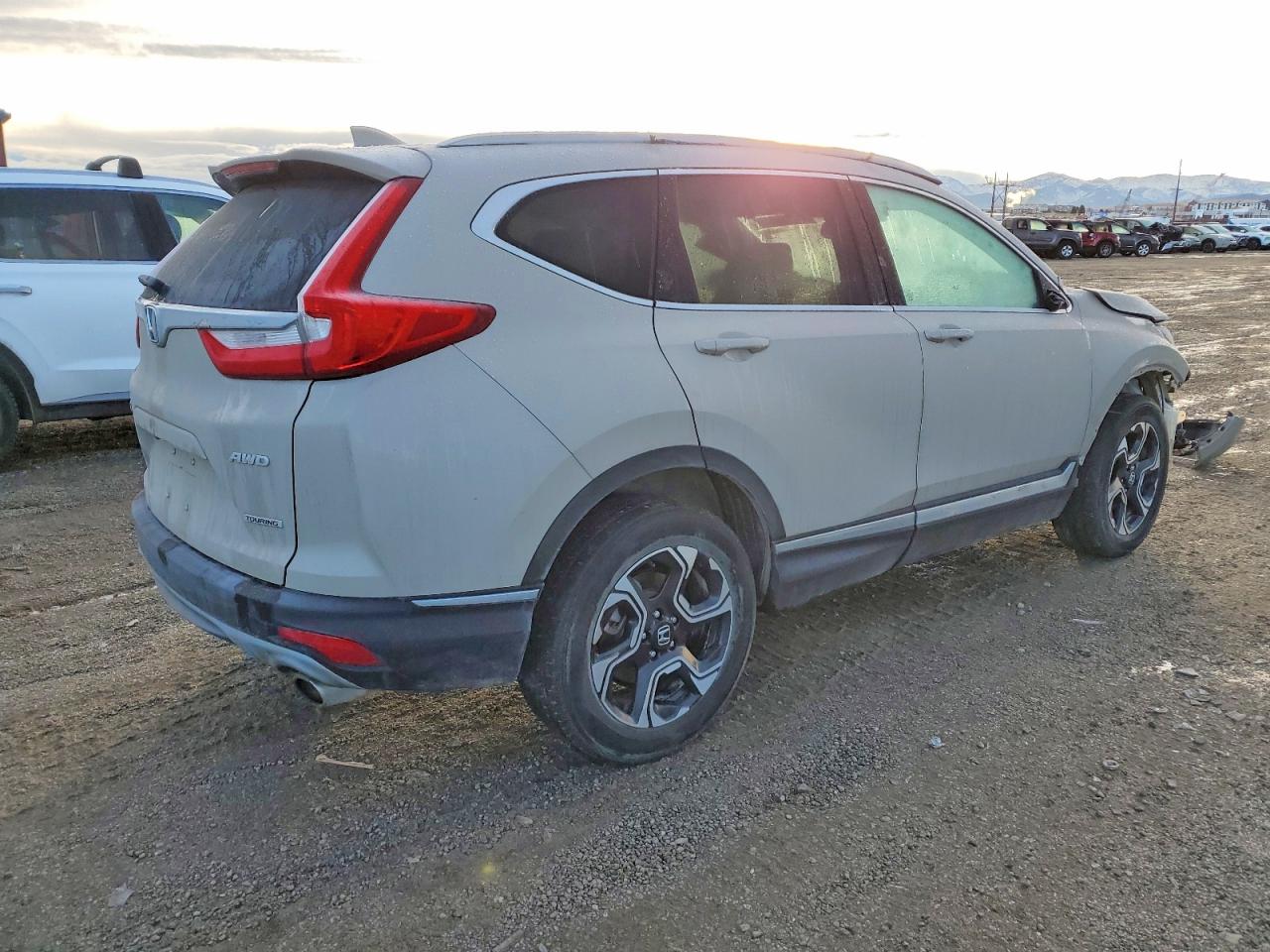 2017 HONDA CR-V TOURING photo 3