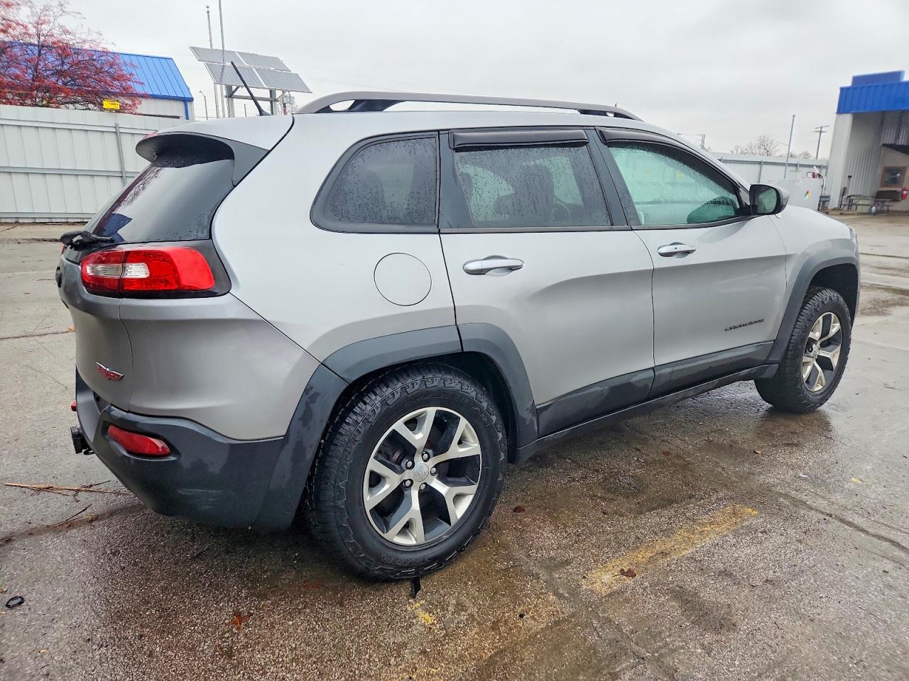 2014 JEEP CHEROKEE TRAILHAWK photo 3