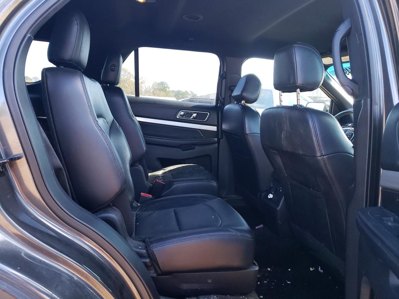 2016 FORD EXPLORER XLT photo 11