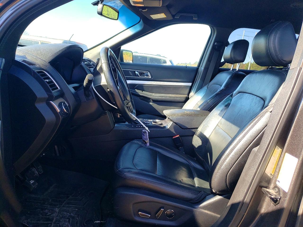 2016 FORD EXPLORER XLT photo 7