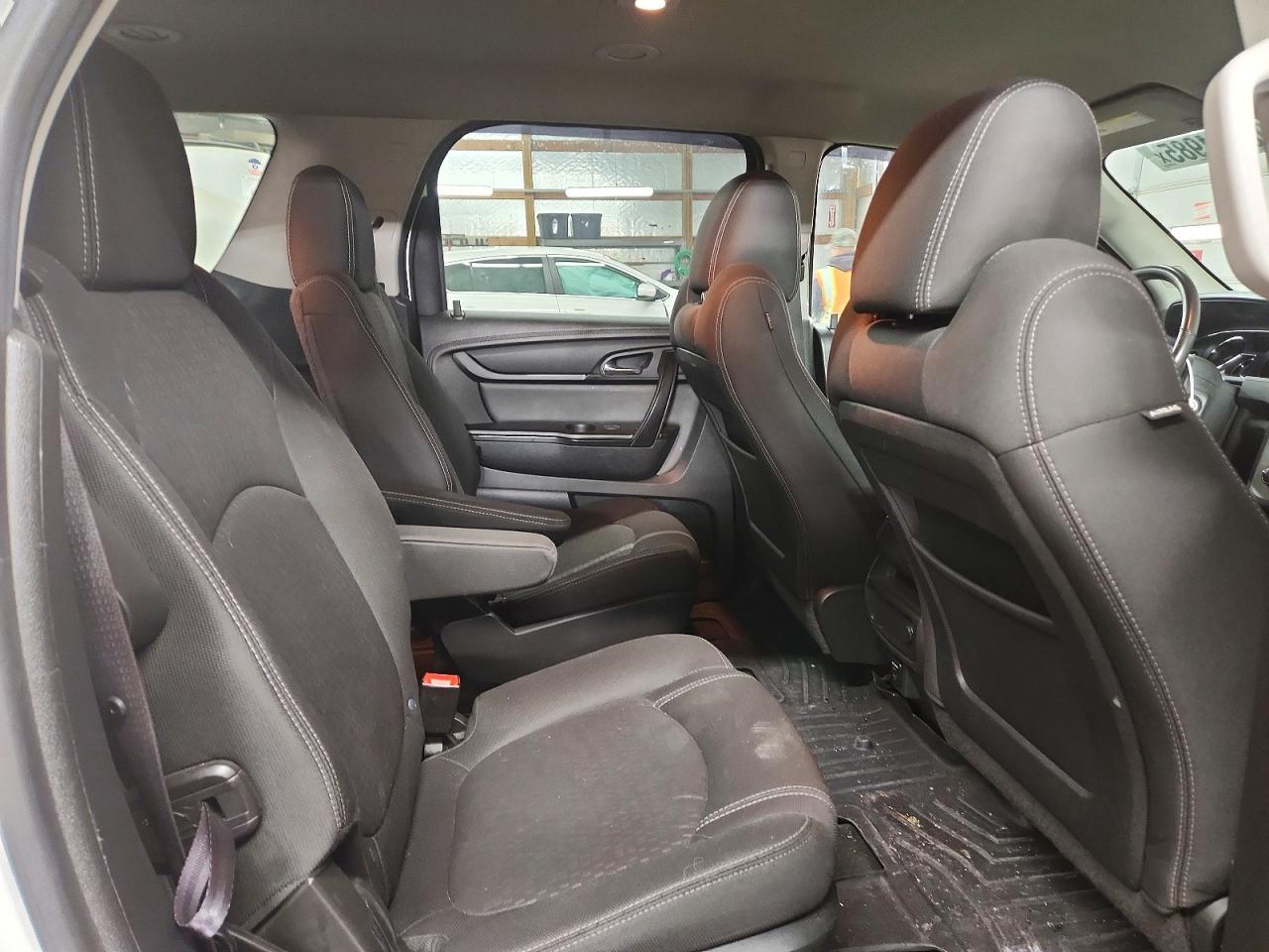 2015 GMC ACADIA SLE photo 11