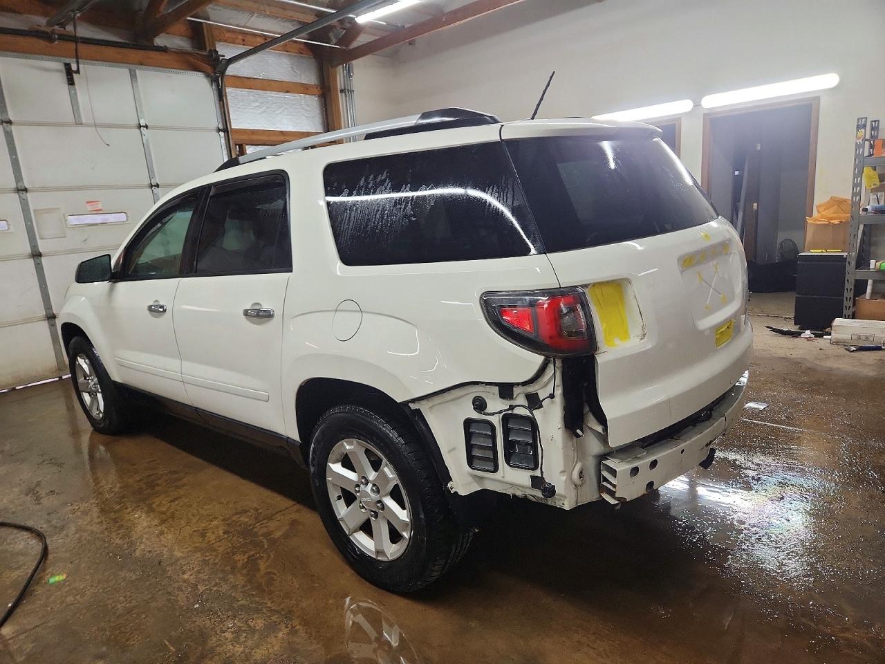 2015 GMC ACADIA SLE photo 2