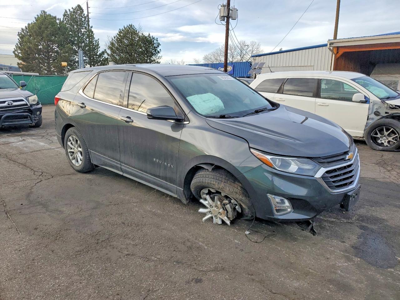 2018 CHEVROLET EQUINOX LT photo 4
