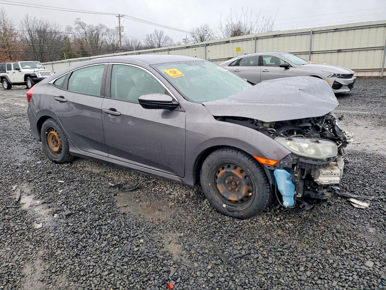 2016 HONDA CIVIC LX photo 4