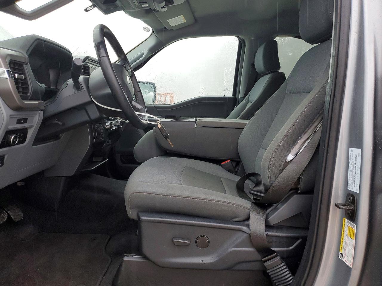 2025 FORD F150 XLT photo 7
