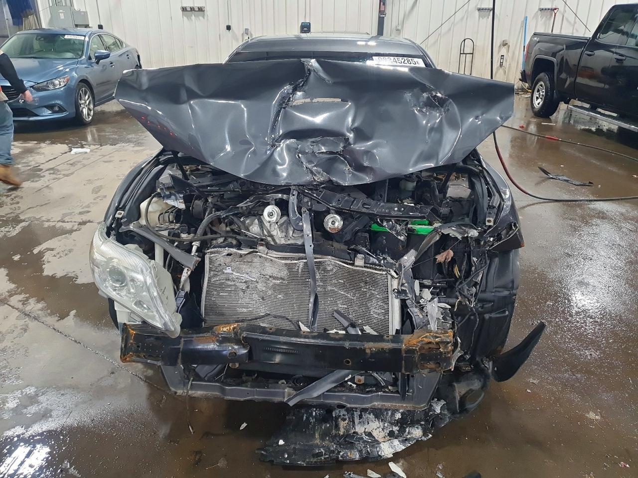 2010 TOYOTA CAMRY BASE photo 5