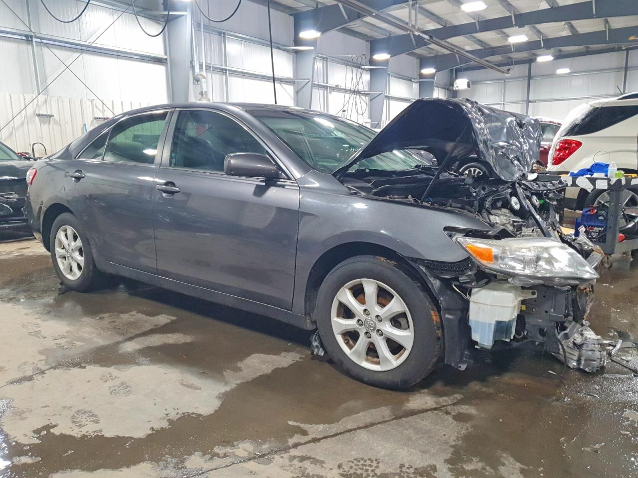 2010 TOYOTA CAMRY BASE photo 4