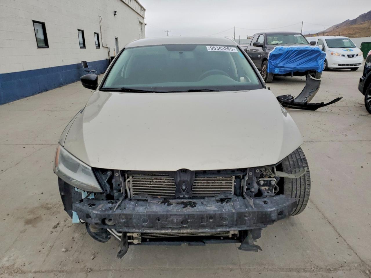 2016 VOLKSWAGEN JETTA SE photo 5