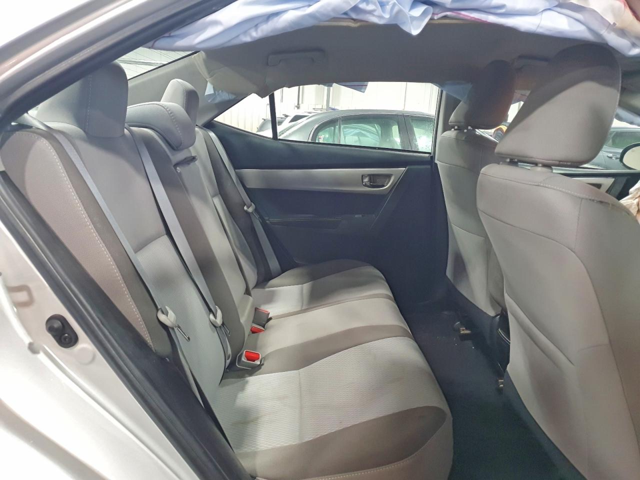 2019 TOYOTA COROLLA L photo 10