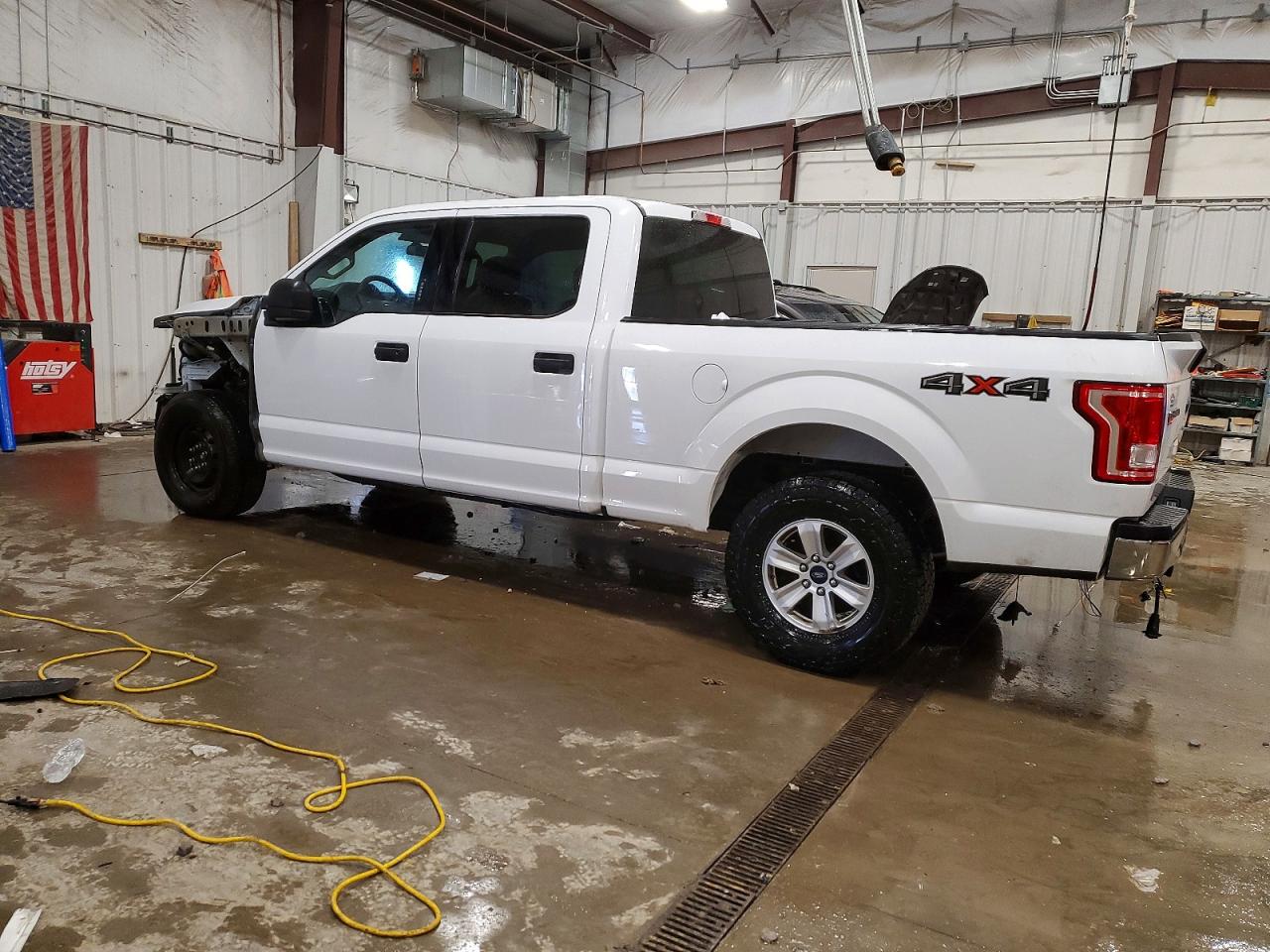 2017 FORD F150 SUPERCREW photo 2
