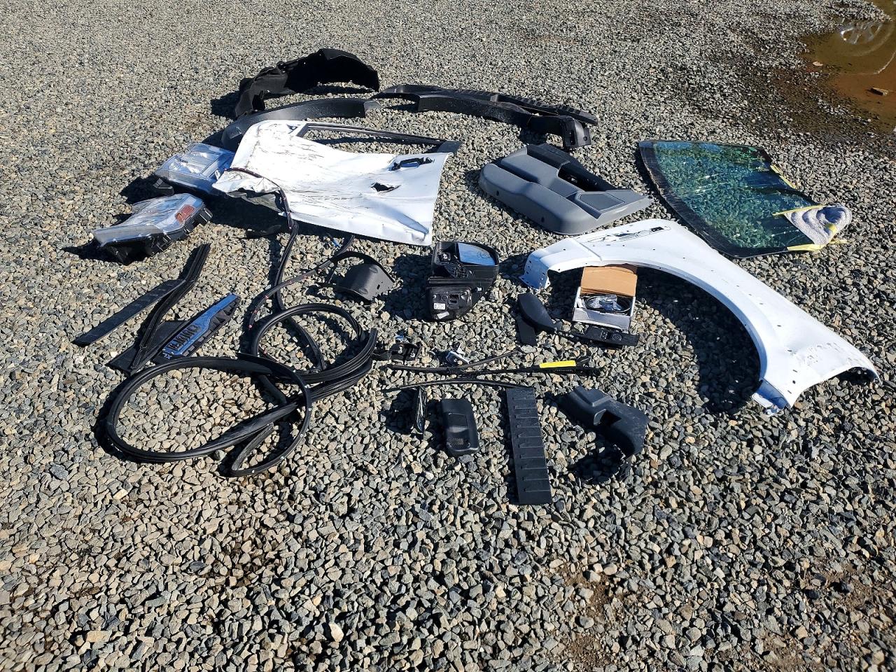 2024 FORD F550 TRUCK CAB AND CHASSIS photo 34