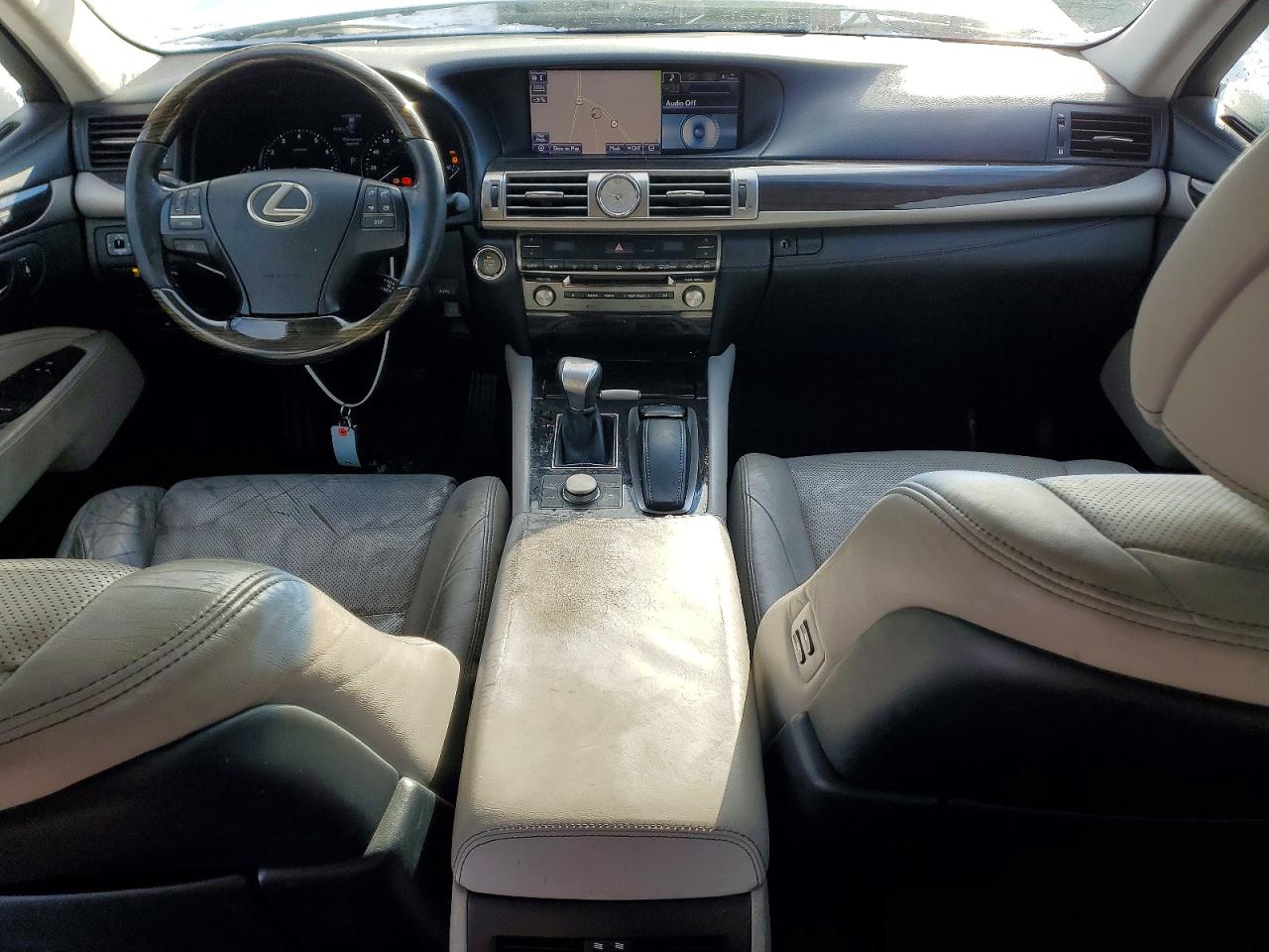 2014 LEXUS LS 460 photo 8