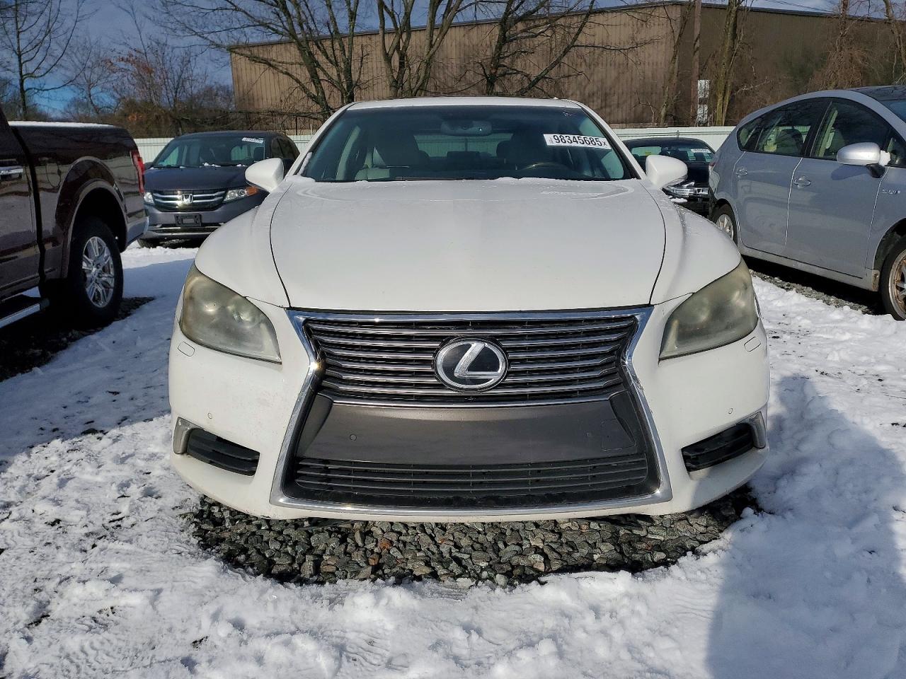 2014 LEXUS LS 460 photo 5