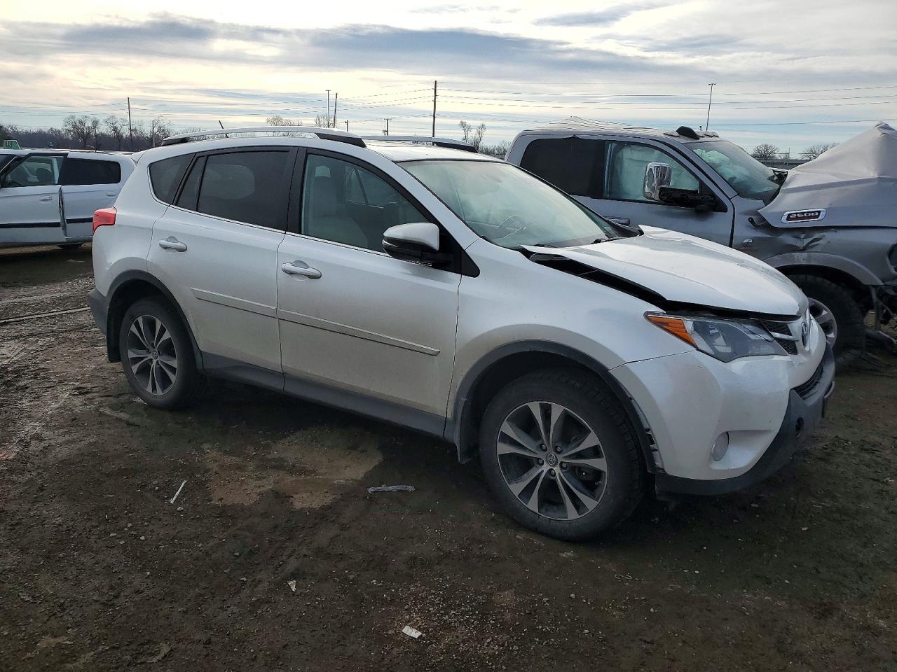 2015 TOYOTA RAV4 LIMITED photo 7