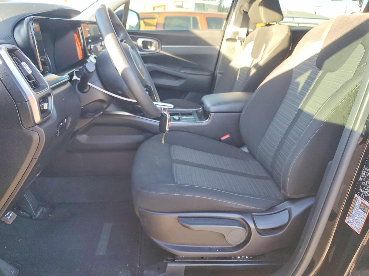 2022 KIA SORENTO LX photo 7