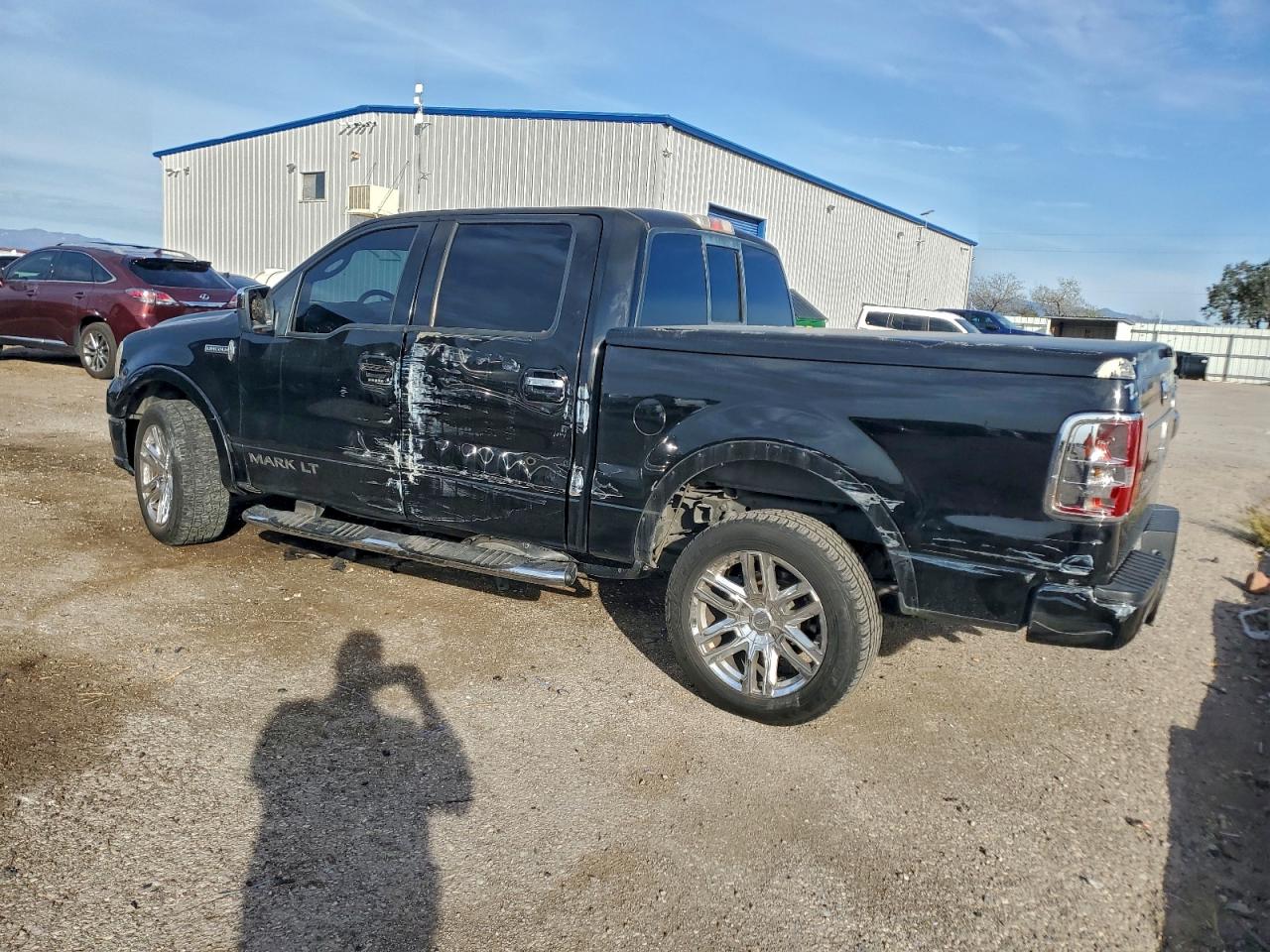 2007 LINCOLN MARK LT photo 2