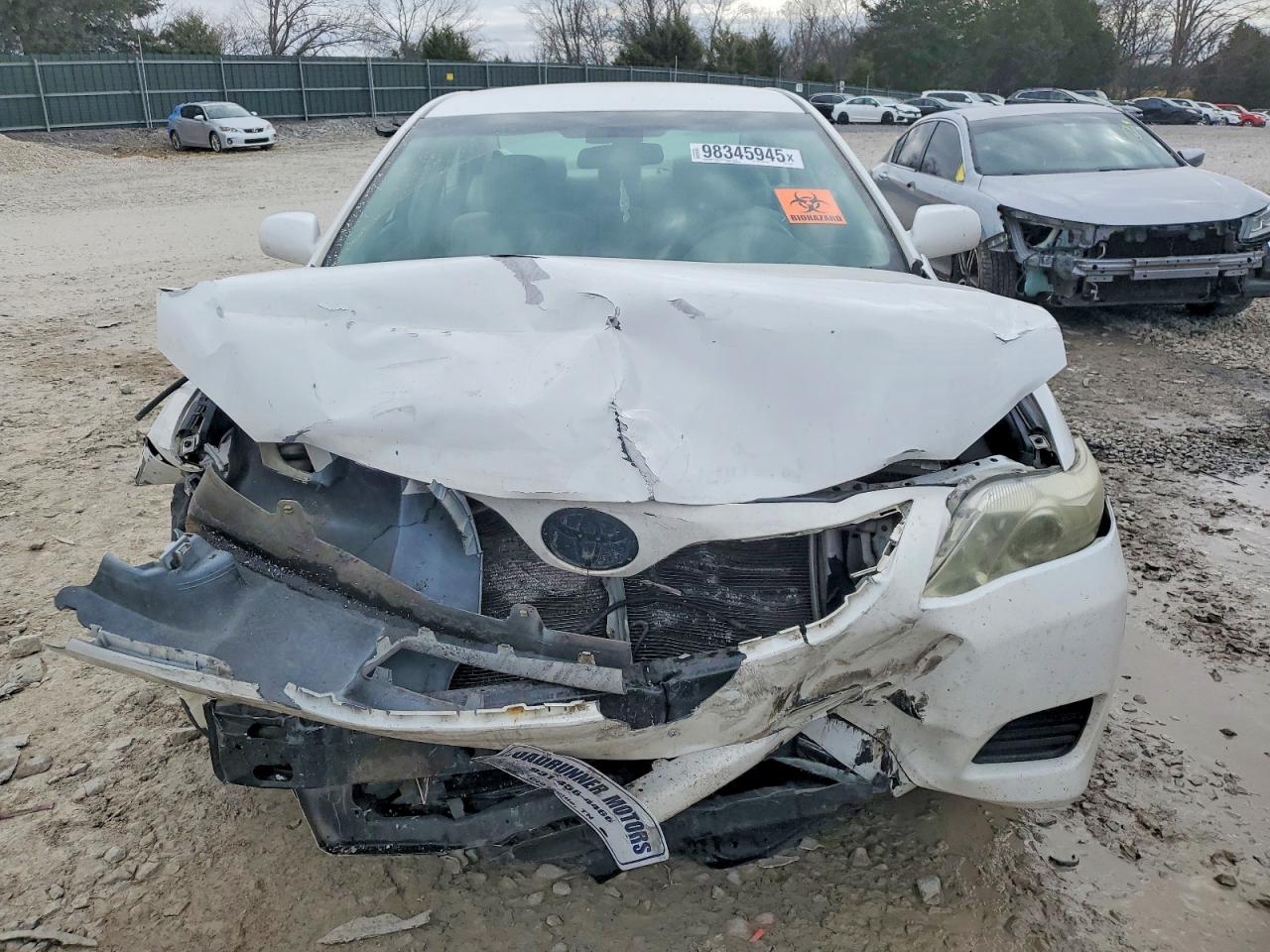 2011 TOYOTA CAMRY BASE photo 5