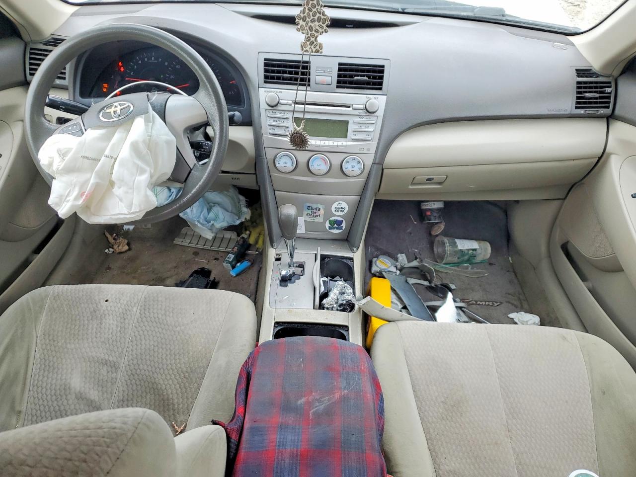 2011 TOYOTA CAMRY BASE photo 8