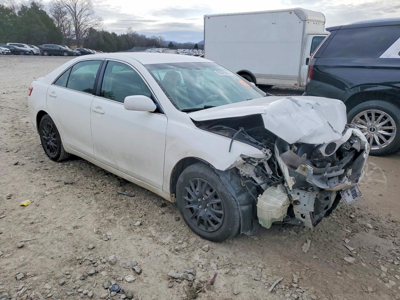 2011 TOYOTA CAMRY BASE photo 4