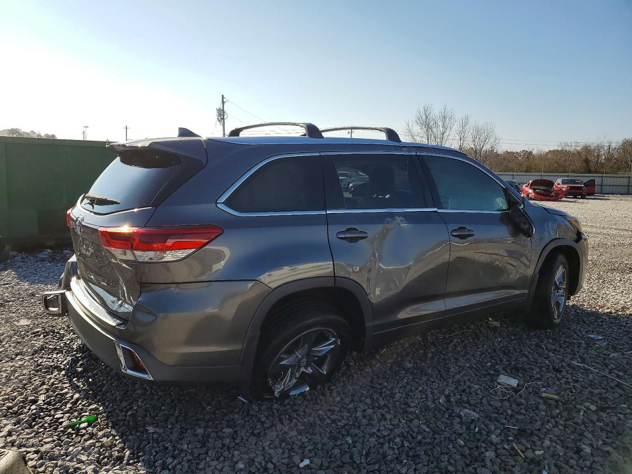 2017 TOYOTA HIGHLANDER LIMITED photo 3