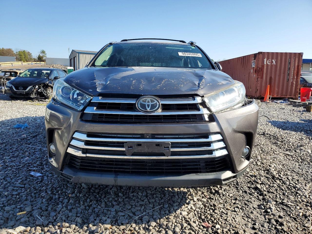 2017 TOYOTA HIGHLANDER LIMITED photo 5