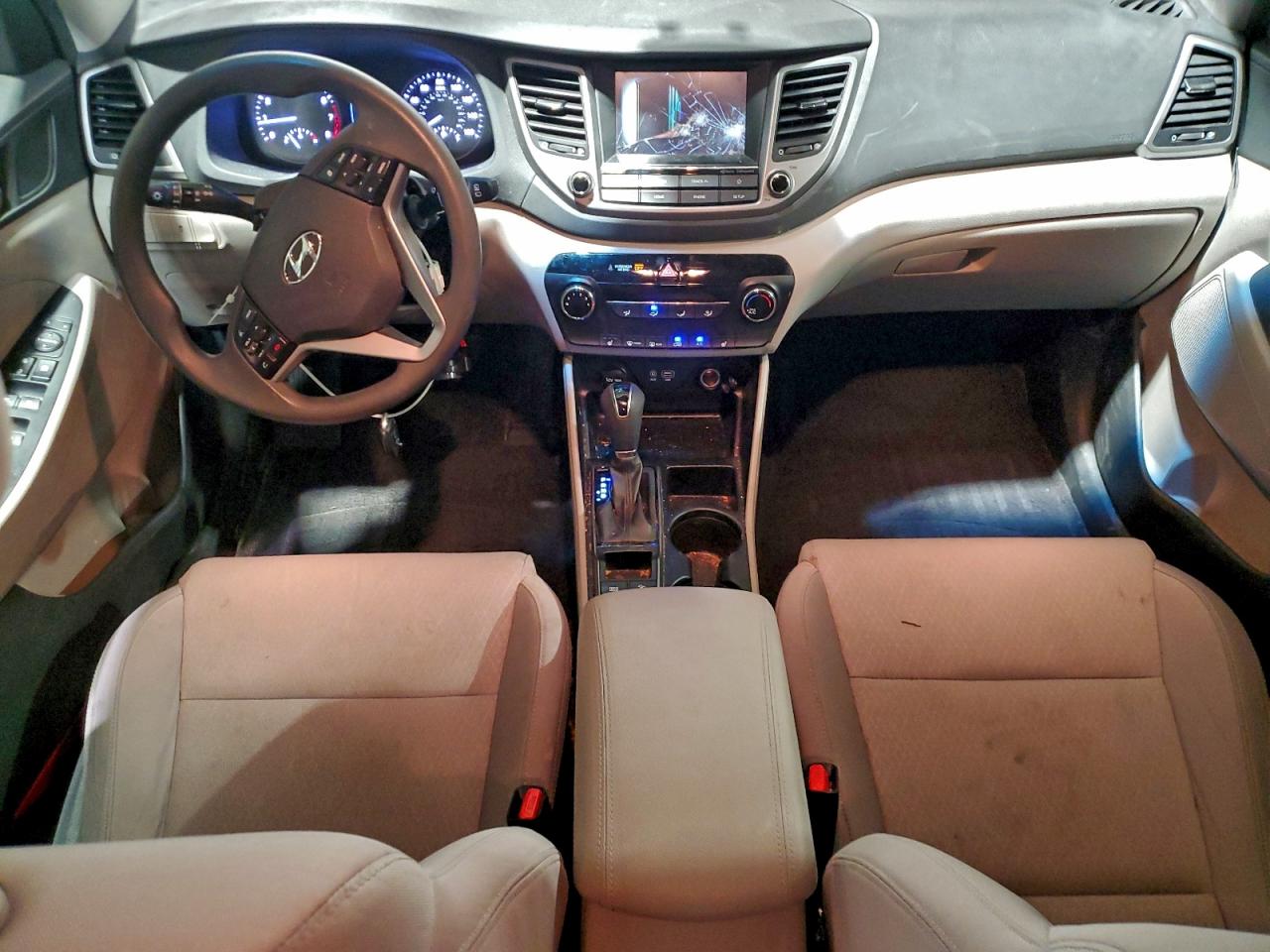 2018 HYUNDAI TUCSON SEL photo 8