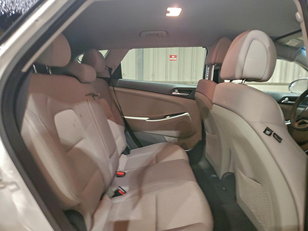 2018 HYUNDAI TUCSON SEL photo 11