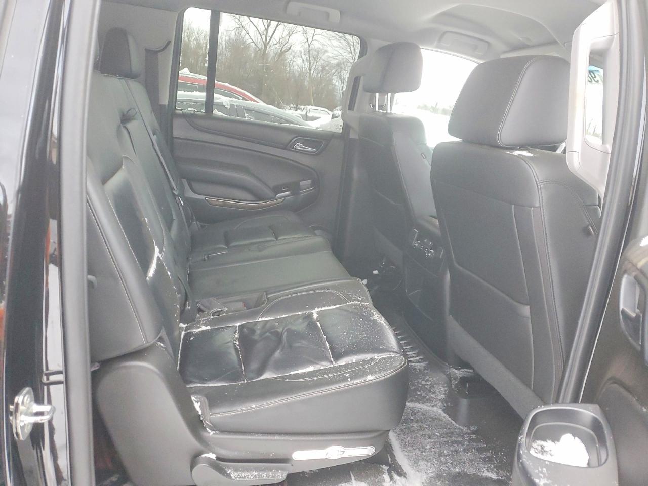 2018 CHEVROLET SUBURBAN K1500 LT photo 11