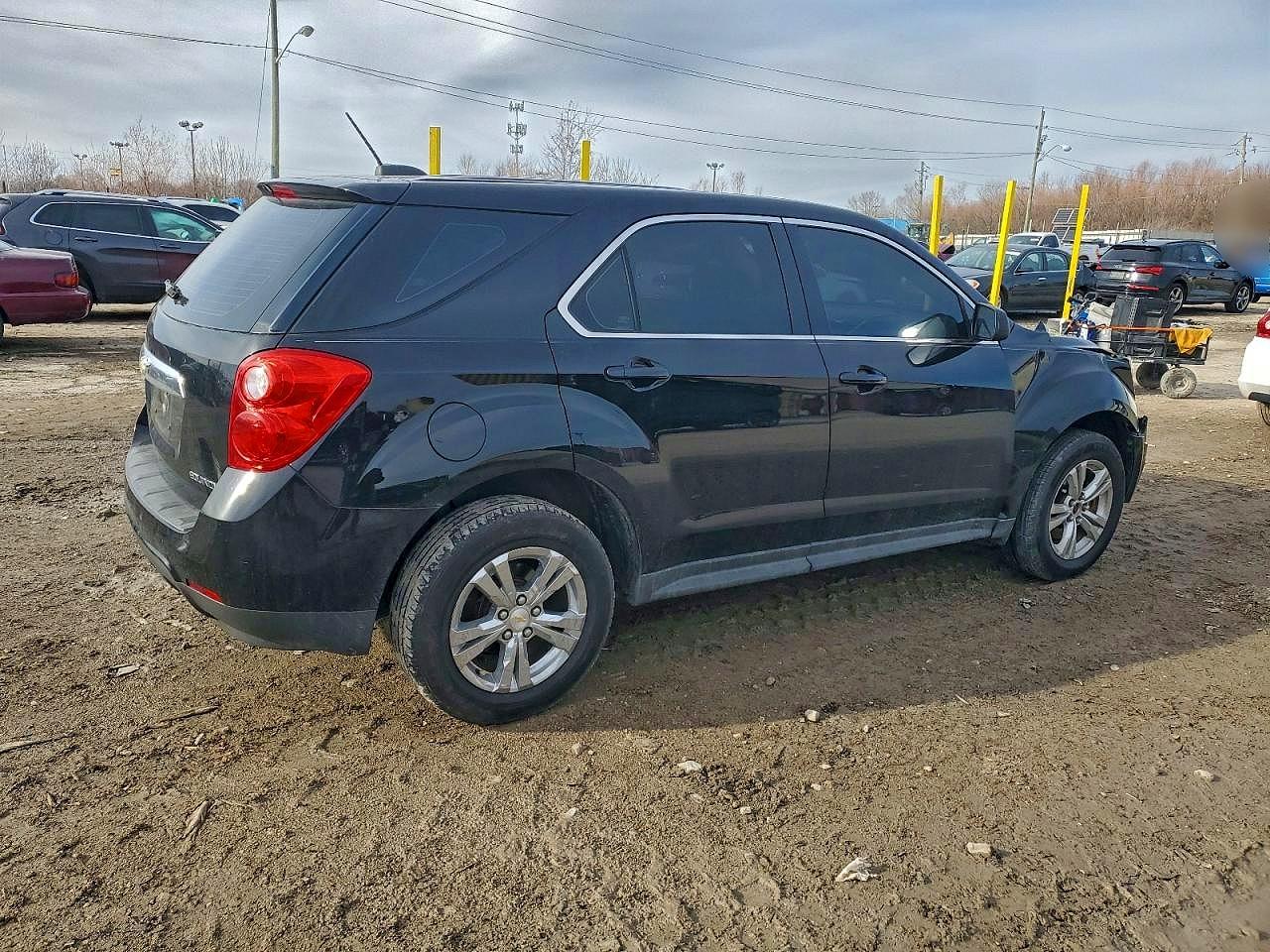 2015 CHEVROLET EQUINOX LS photo 3