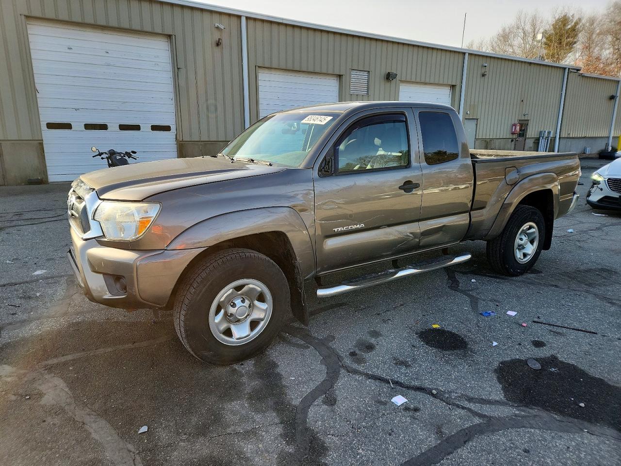 2013 TOYOTA TACOMA