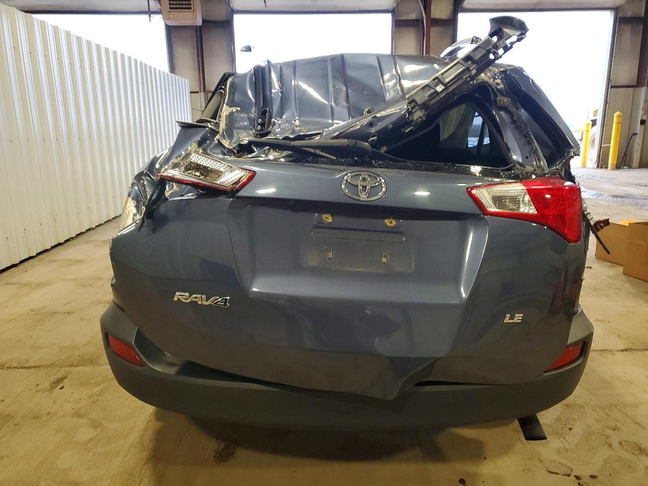 2014 TOYOTA RAV4 LE photo 6
